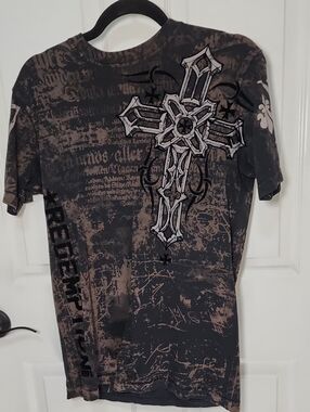 Raw State premium Graphic Cross Print Men’s Short Sleeve Shirt - Black/Brown